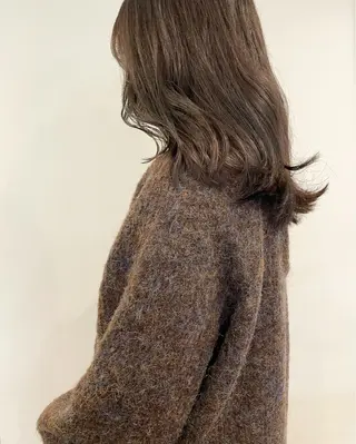 ロング カラー 佐藤 永夏のヘアスタイル