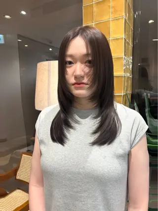 セミロング カラー 透明感✨女性特化💙 chihiroのヘアスタイル