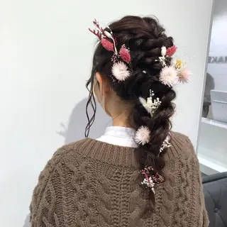 ロング ヘアアレンジ 【暖色カラー特化】 中山由梨のヘアスタイル