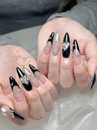 ネイル Maggie Nail🦩のネイルデザイン