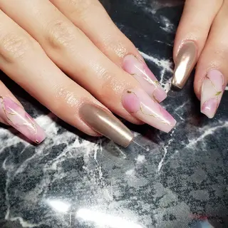 セミロング ネイル クロキ 。のネイルデザイン