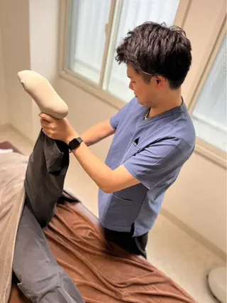 ReNEW鍼灸整骨院所属・美容鍼・小顔矯正・ 整体/神戸　RYOのエステ・リラクイメージ