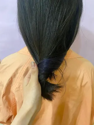 セミロング カラー Lilu しずくのヘアスタイル