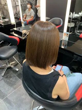 ショート カラー 艶髪/白髪ぼかし ヘッドスパ/大野結菜のヘアスタイル