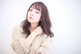 ミディアム カラー en't所属・【女性指名No.1】 西口直子のヘアスタイル