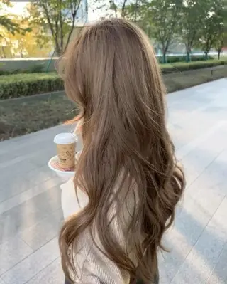 カラー 透明感ベージュ🪽 ブラウン🤎Rinのヘアスタイル