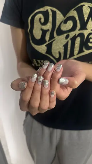 ネイル しおん⭐︎立川 sofaネイリストのネイルデザイン