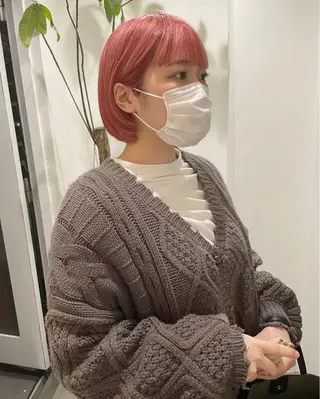 ショート カラー Loom.所属・村上雅人 ナチュラルモードのヘアスタイル