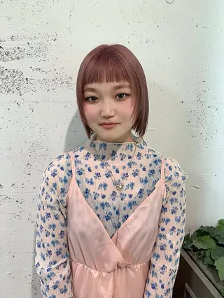 ショート カラー HIKARI🐈‍⬛ レイヤー×デザインのヘアスタイル