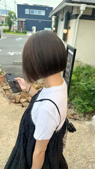 ショート 壁 菜乃葉のヘアスタイル