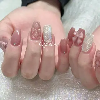 ネイル Queens 榊 まおのネイルデザイン