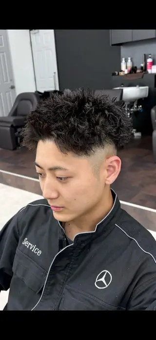 メンズ 佐竹 兜のヘアスタイル