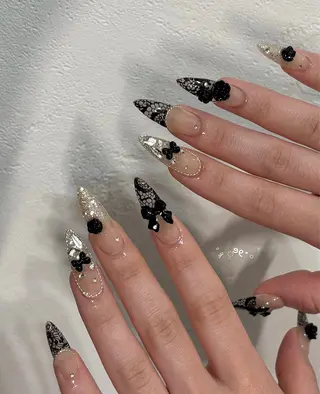 ネイル BONNIE所属・BONNIE MIKIのネイルデザイン