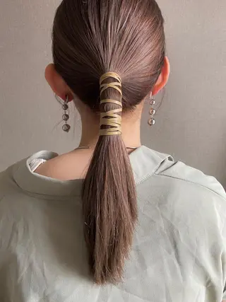 セミロング カラー ヘアアレンジ みやけ ひなのヘアスタイル