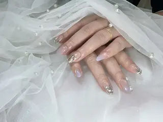 ネイル Hey🌈NAIL 長さ出し専門店のネイルデザイン