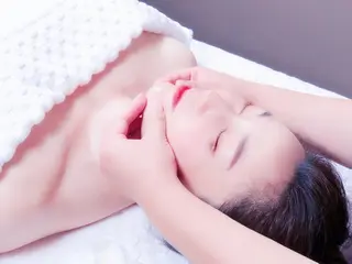 SILKY GLOW エステビューティのエステ・リラクイメージ