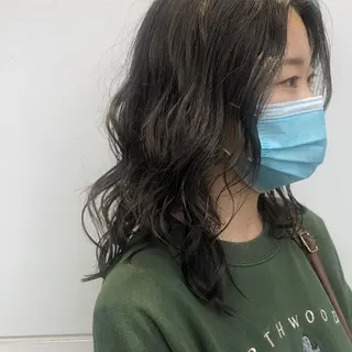 ロング カラー カトウ ユウカのヘアスタイル