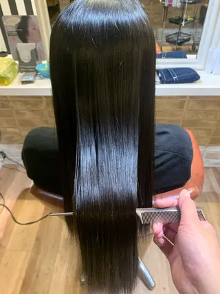 ロング 正司 奈瑠美のヘアスタイル