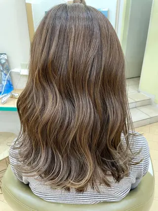 セミロング 福原 亜祐美のヘアスタイル