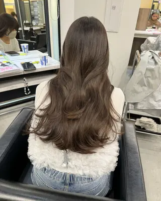 ロング カラー 韓国ヘア🇰🇷 YUKINAのヘアスタイル