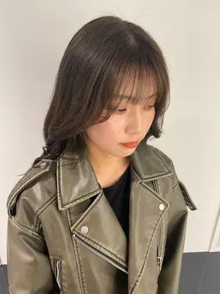 ミディアム 谷 ほのかのヘアスタイル