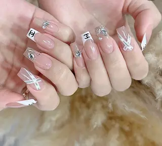 ネイル VIVIAN リサのネイルデザイン