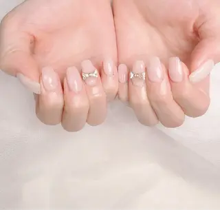 ネイル pink ladyサロン所属・べ にのネイルデザイン