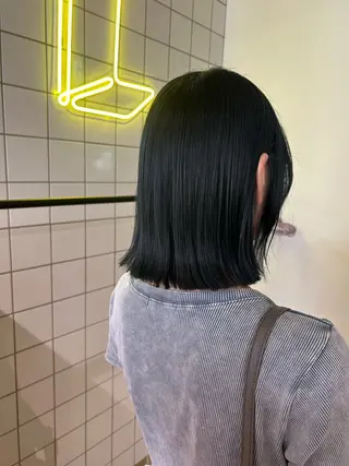 カラー ベージュ/ダブルカラ ー/新潟駅/青柳萌果のヘアスタイル