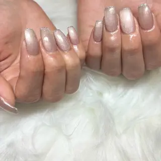 ネイル マツエク&まつげパーマMANA EYELASH STUDIO【バインドロック/パリジェンヌ】所属・MANA みみのネイルデザイン