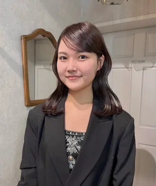 セミロング ヘアアレンジ 艶ハイトーン/ 輝保🤍✨のヘアスタイル