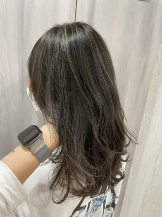 セミロング カラー LiL HAIR＆SMILE　住吉店所属・石川 珠有のヘアスタイル