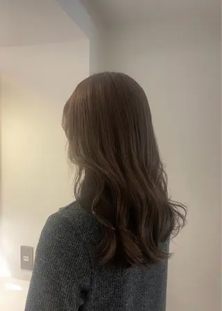 ミディアム 🎨ハイライト･ ハイトーン/近藤怜那のヘアスタイル