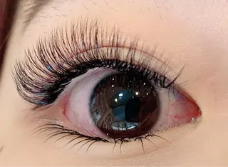 マツエク・マツパ Millie ainee 店長　神のマツエク・マツパデザイン