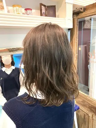 ミディアム 大宮/山口 竣也のヘアスタイル