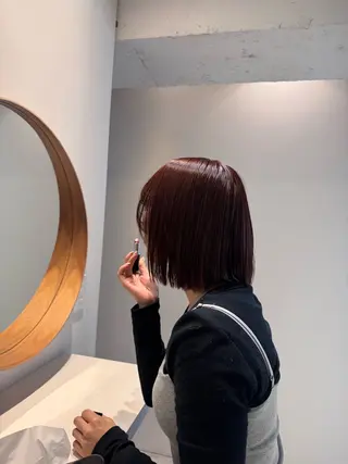 ショート カラー 艶感ワンホン color✨のヘアスタイル