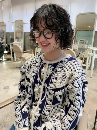 パーマ ハイトーン/顔まわり レイヤー/YUKAのヘアスタイル