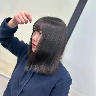 ミディアム 冬の透明感カラー／ ハラのヘアスタイル