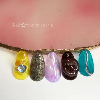 ネイル Hair salon Irie所属・與儀 知佳のネイルデザイン