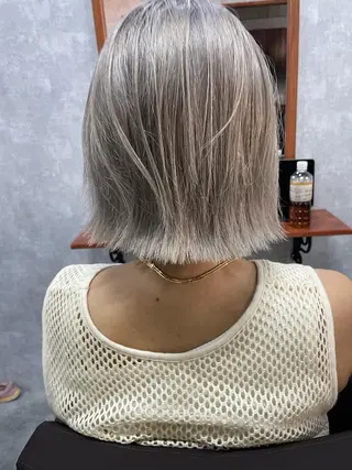 ショート andKおもろまち店 艶ダブルカラー✨のヘアスタイル