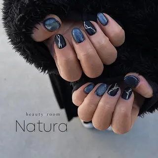 ネイル マツエク・マツパ アイブロウ beautyroom Naturaのネイルデザイン