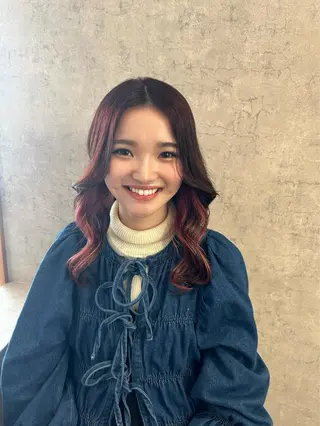 セミロング カラー suri-ru hair【スリールヘアー】所属・FURUSAWA AOIのヘアスタイル