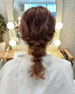 ミディアム ヘアアレンジ ブリーチなしカラー/ 暖色カラー/艶カラーのヘアスタイル