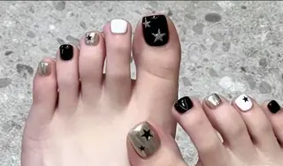 ネイル 高木 維麗絲のネイルデザイン