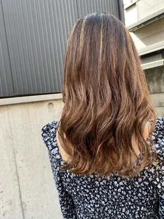 セミロング 勝沼 佑季のヘアスタイル