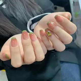 ネイル VIVIAN リサのネイルデザイン