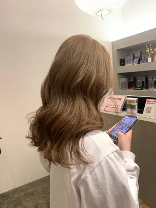 ロング カラー ハイトーン職人💗 松本輝美のヘアスタイル