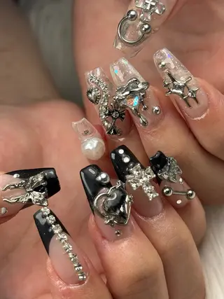 ネイル Nail Salon L'arc所属・💊大阪/心斎橋 moni🧠のネイルデザイン