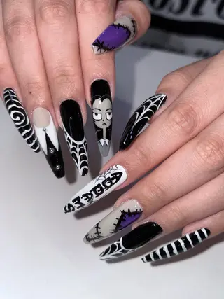 ネイル NES NAIL所属・さゆり￤推しキャラ ￤ロングネイル🩷のネイルデザイン