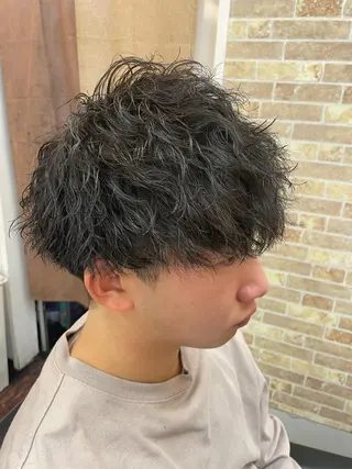 ショート パーマ メンズ 高野浩平/フェード ツイストスパイラルのヘアスタイル