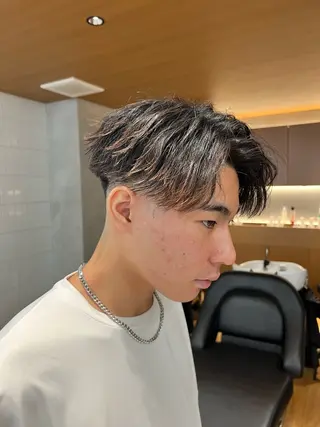ショート パーマ 豊崎 佑輔のヘアスタイル
